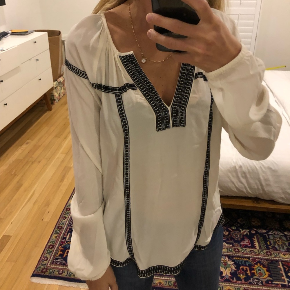 Gap long sleeve embroidered shirt